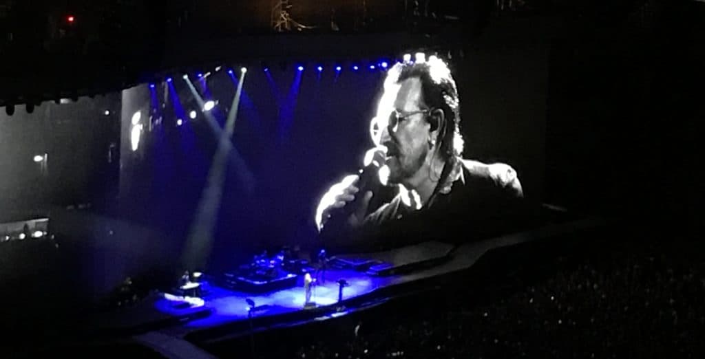 U2, concert, Bono, Edge, screen, joshua, tree